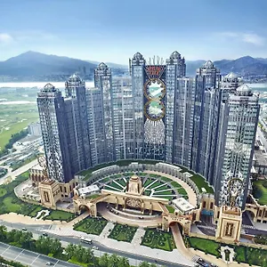 https://studio-city-macau.getmacauhotels.com
